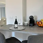 Apartma 78 *