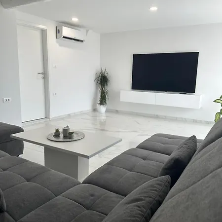 Apartma 78 Koper