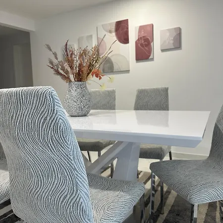 Apartma 78 *