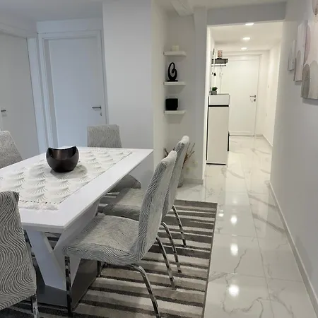 Apartma 78
